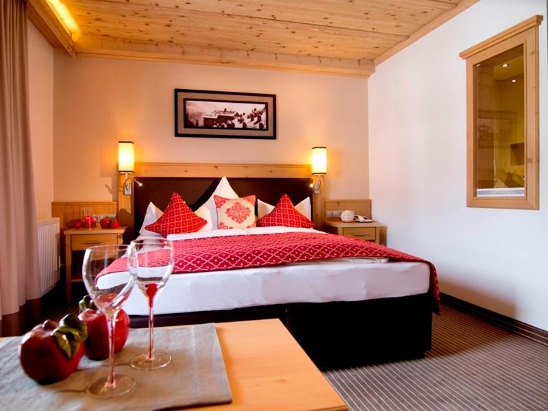 Hotel Bergkristall (Adults Only) Oberau Room photo