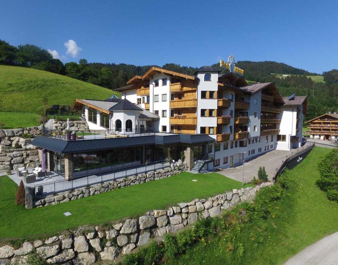 Hotel Bergkristall (Adults Only) Oberau Exterior photo
